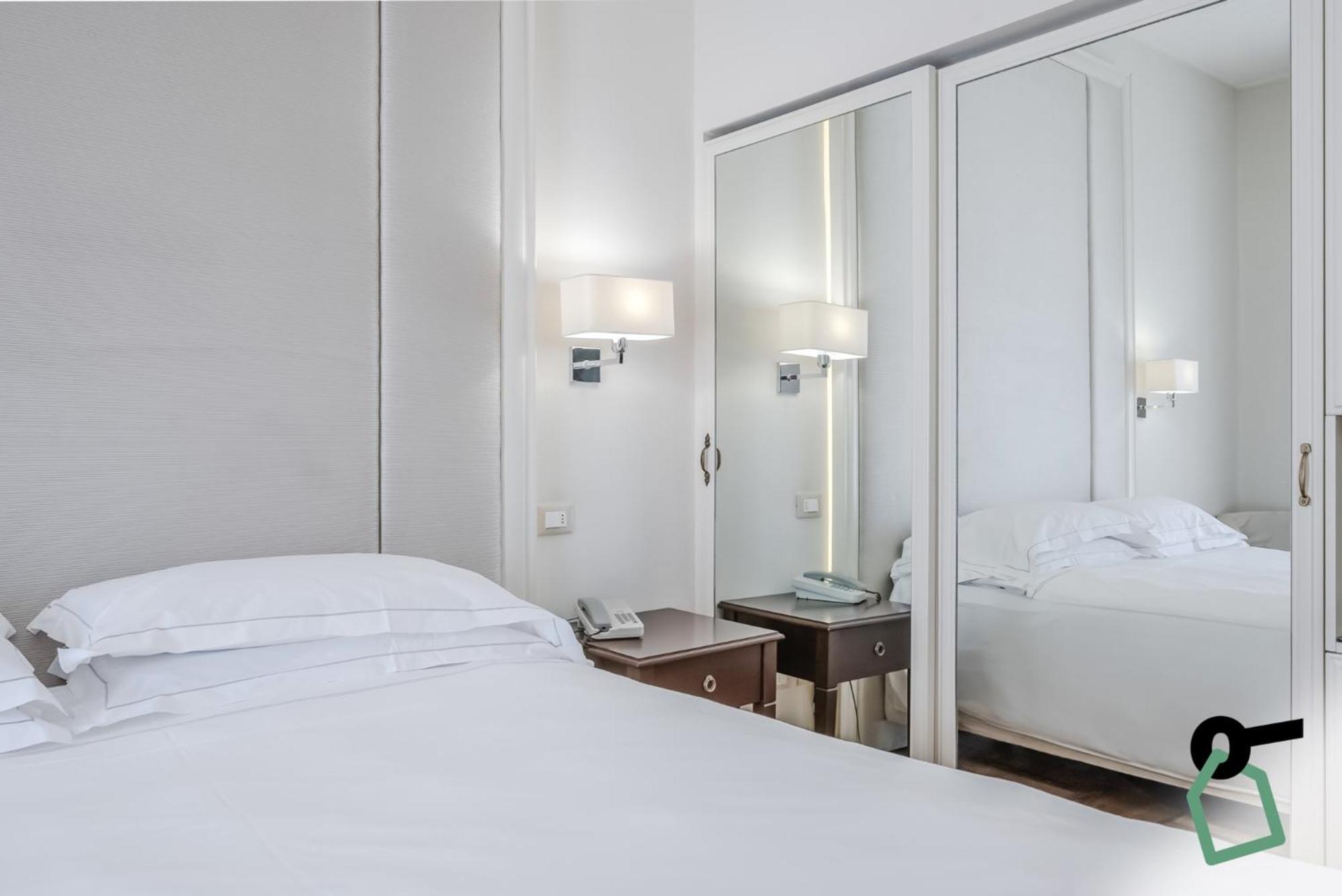 Hotiday Room Collection - Mediterranee Alassio Eksteriør billede
